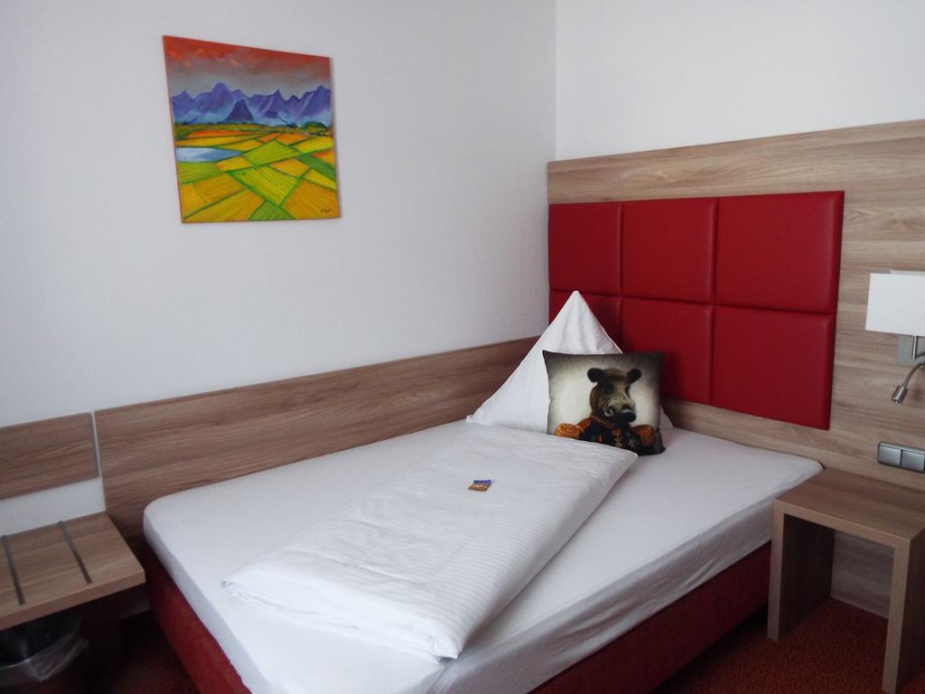 Hotel Isartaler Hof 볼프라츠하우젠 객실 사진